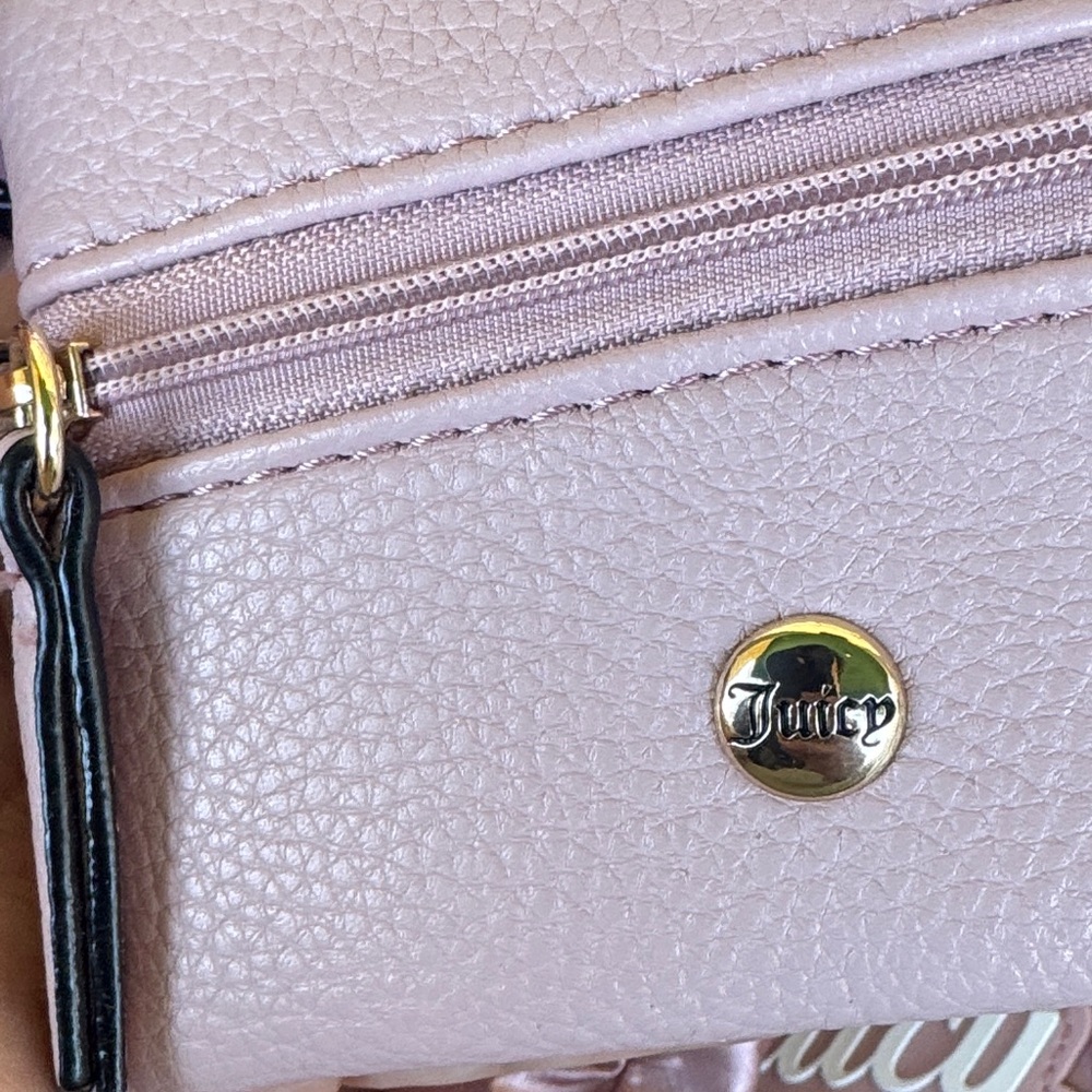 Juicy Couture Metallic Rose Quilted Tote Bag Snow Bunny Weekender Bag Luggage Lg - Picture 13 of 14